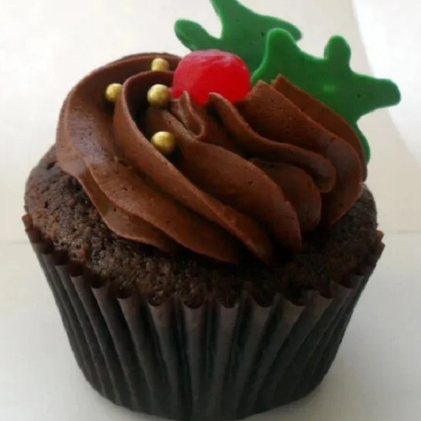 Christmas Holly Cupcake