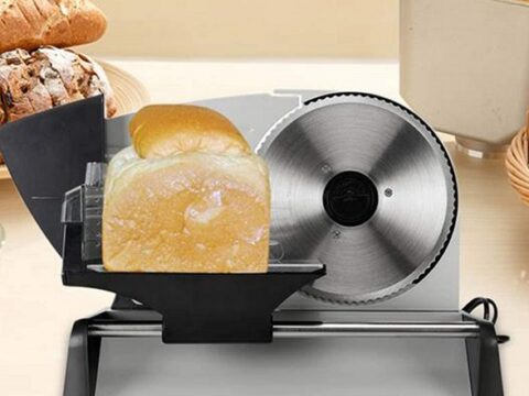 Ten Amazing Bread Slicers You Should Get for Your Kitchen