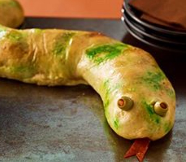 Ten Crazy But Interesting Snake Dishes Served Around the World