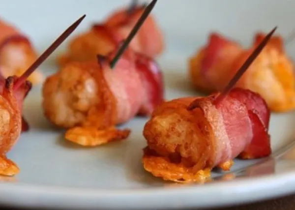 Bacon & cheese wrapped tater tots with tabasco