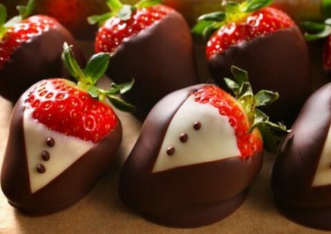 Ten Ways to Enjoy Double-dipped Strawberries Any Party Will Appreciate
