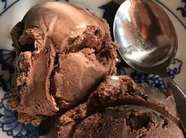 Old Fashioned Cocoa Ice Cream