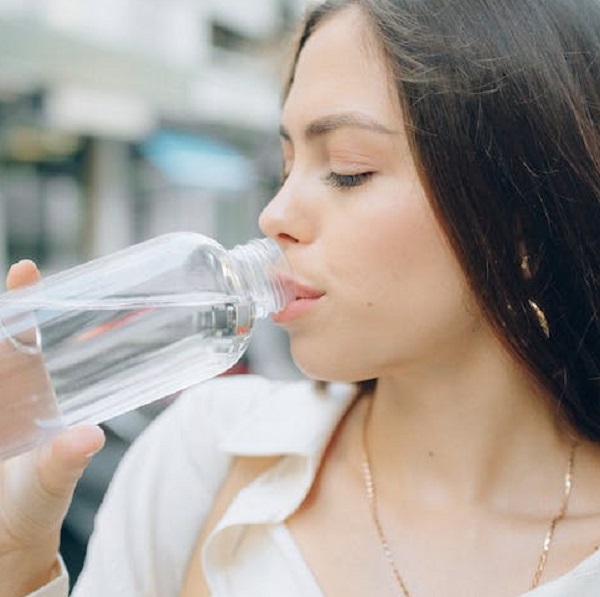 Ten of The Top Benefits of Drinking Water