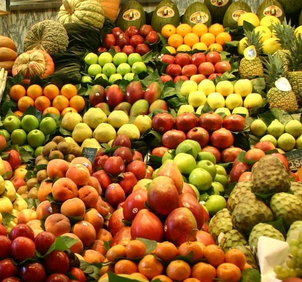 Market Fruits